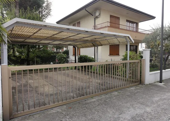 Daire In A Shared With Garden